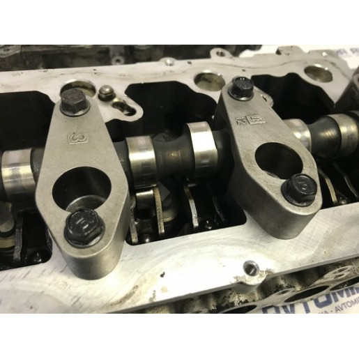 Головка блока циліндрів комплектна Hyundai Santa FE II 2.2 CRDI 2005-2009 2211127800